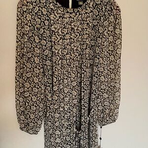 New! Tommy Hilfiger Fit & Flare Elegant Black and White Floral Dress Size 2